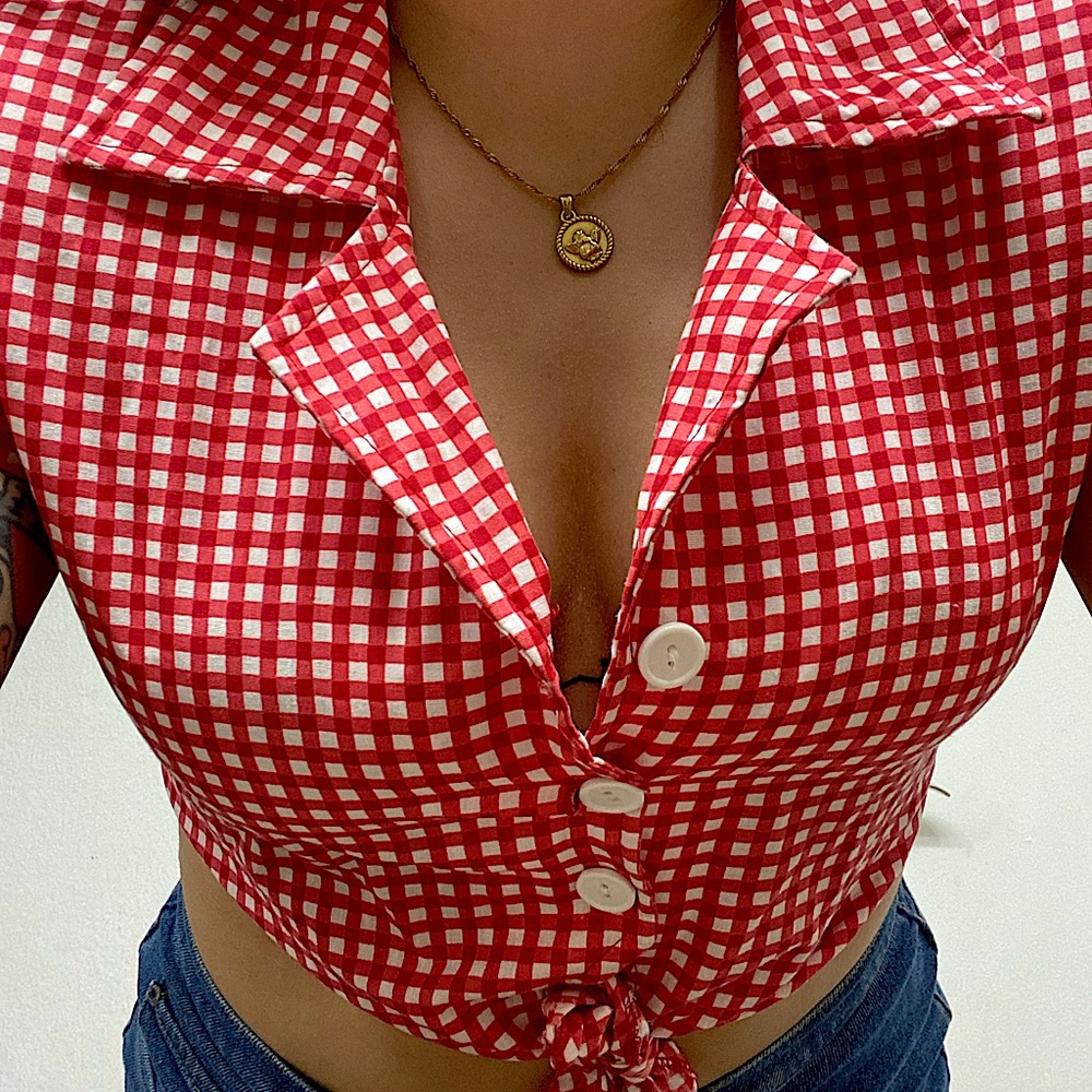 Women’s button down 60s inspired blouse